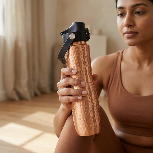Hammered Pure Copper Water Bottle with Sports Lid 1L | Seamless Design